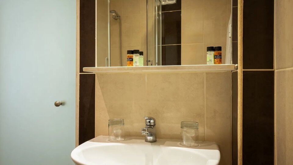 Tiara Holidays - Canvas by Mitsis Messonghi - single room garden view - bathroom